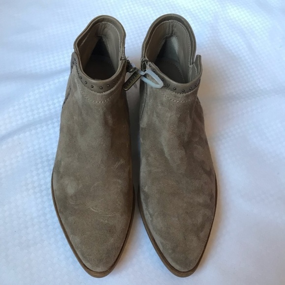 Italeau Tan Suede Handmade in Italy Ankle Boots 6 - Picture 2 of 8